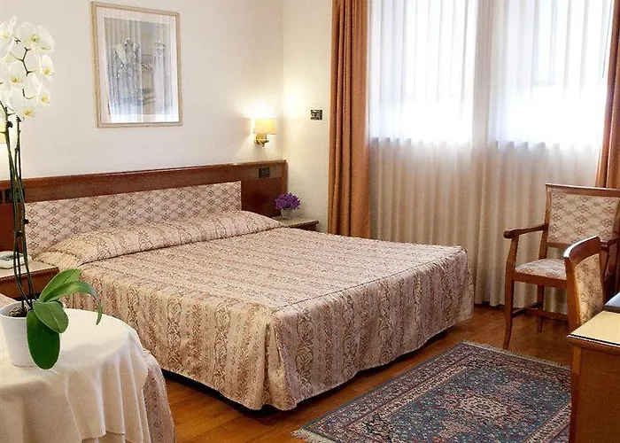 Marconi Szálloda 4*