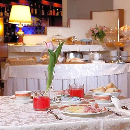Marconi Hotel 4*