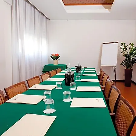 Marconi Hotel 4*