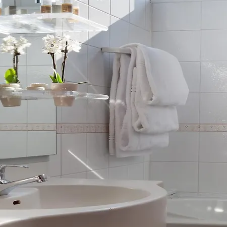 Marconi 4* Ponte San Nicolo